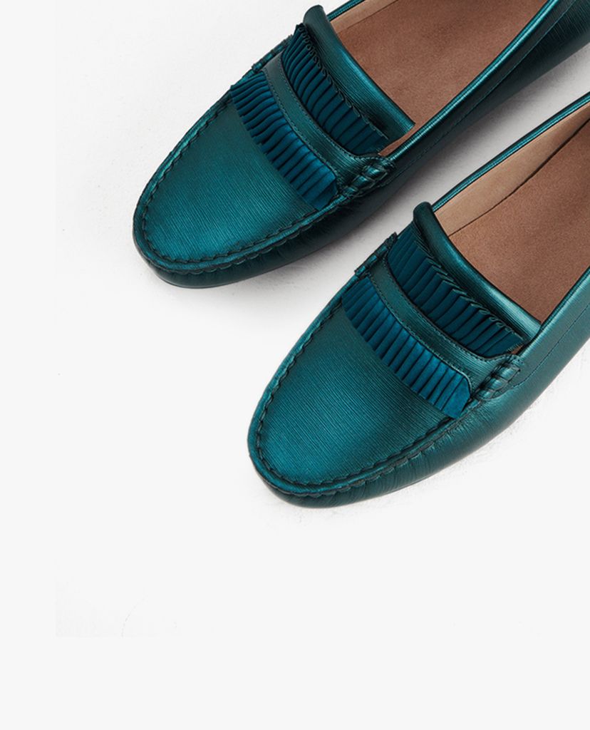PEDRO - Giày đế bệt mũi tròn Pleats Embellished Leather