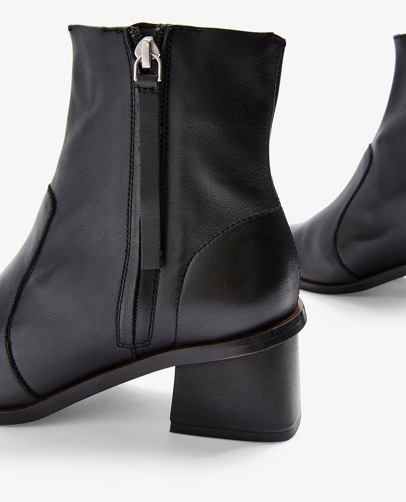 TOPSHOP - Giày boots nữ mũi nhọn MARGOT Leather