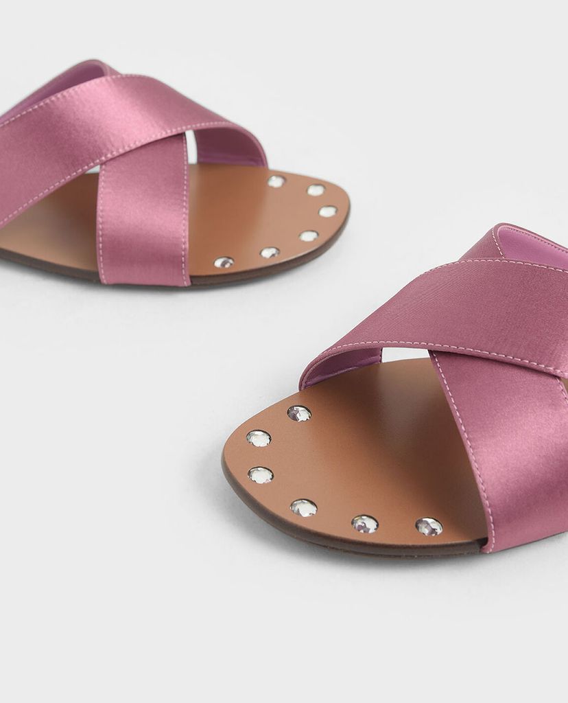 CHARLES & KEITH - Giày sandal nữ quai chéo Metallic Embellished Sole