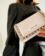 CHARLES & KEITH - Ví cầm tay nữ chữ nhật Chain Trimmed