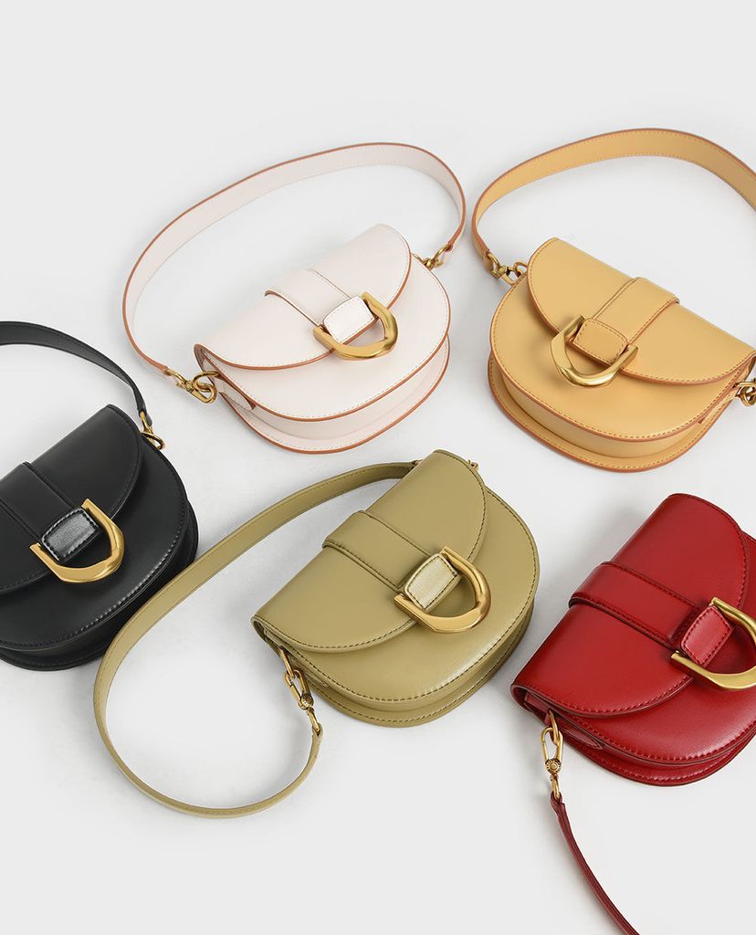 CHARLES & KEITH - Túi đeo vai nữ Mini Gabine Saddle