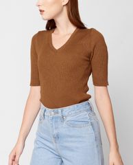 GIGI - Áo kiểu nữ phom ôm cổ V hiện đại