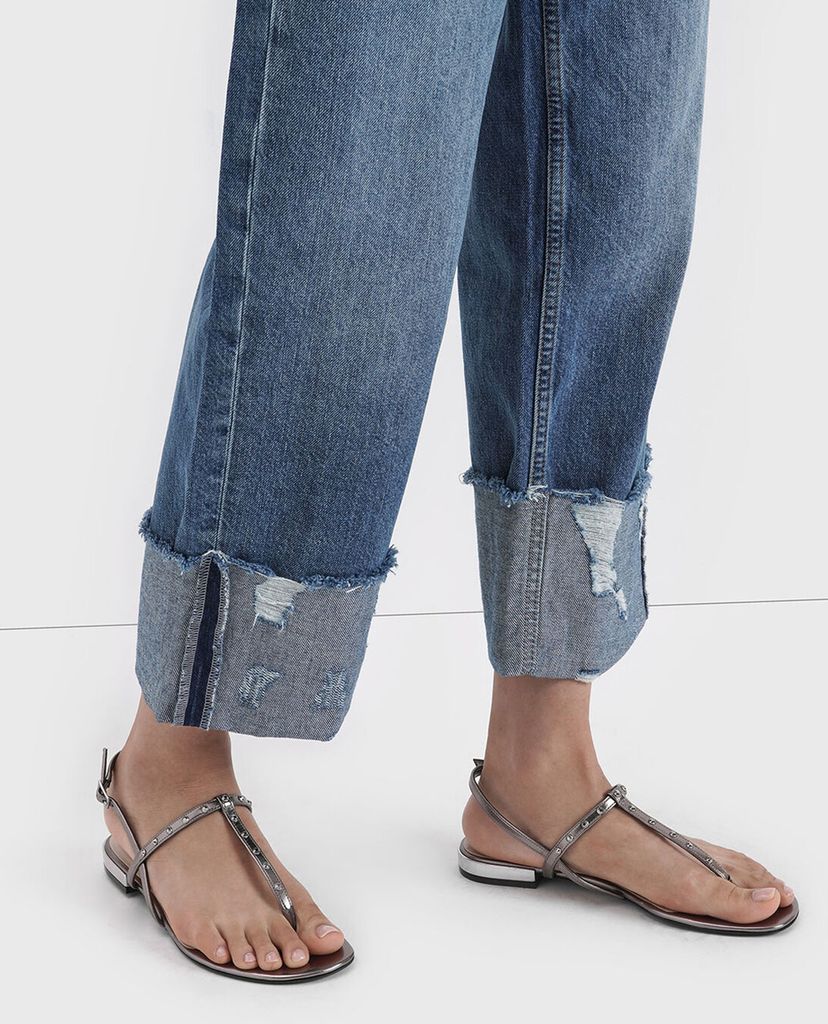 CHARLES & KEITH - Giày sandal nữ quai kẹp Studded Metallic