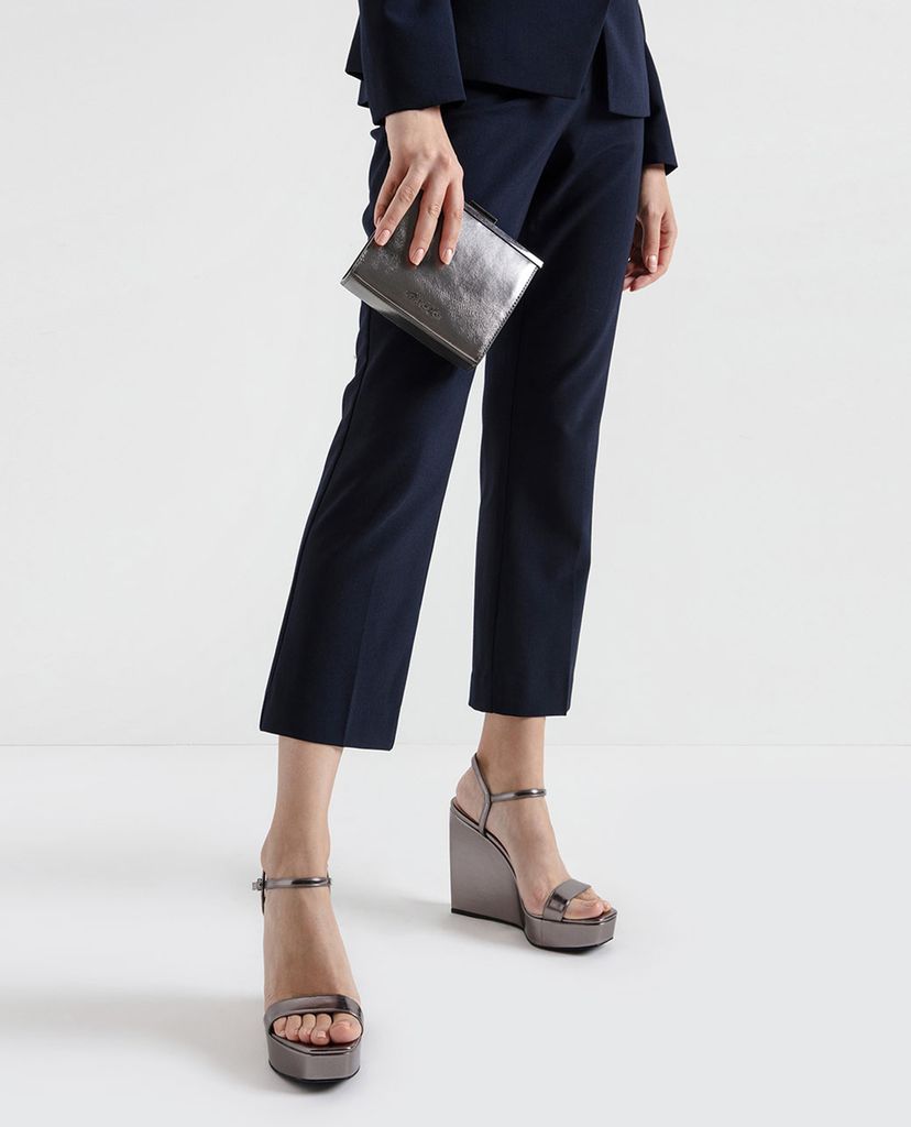 CHARLES & KEITH - Ví cầm tay Satin Boxy