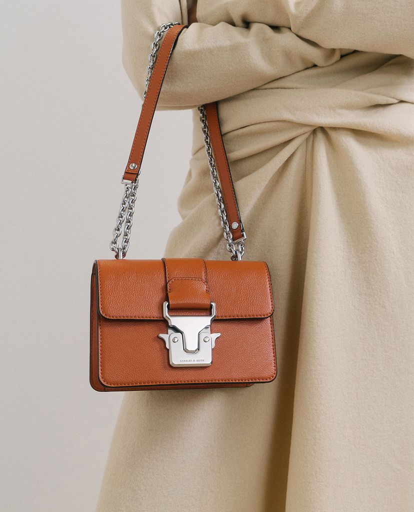 CHARLES & KEITH - Túi đeo vai nữ chữ nhật Double Handle Metallic