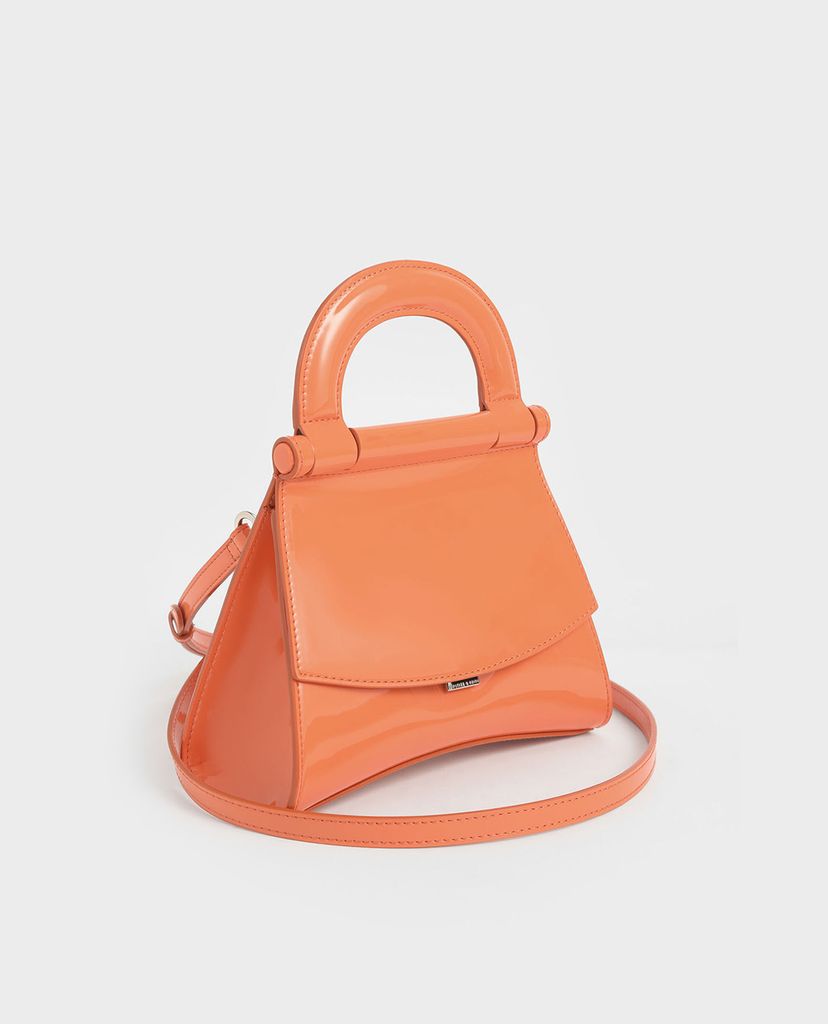 CHARLES & KEITH - Túi xách tay hình thang Patent Top