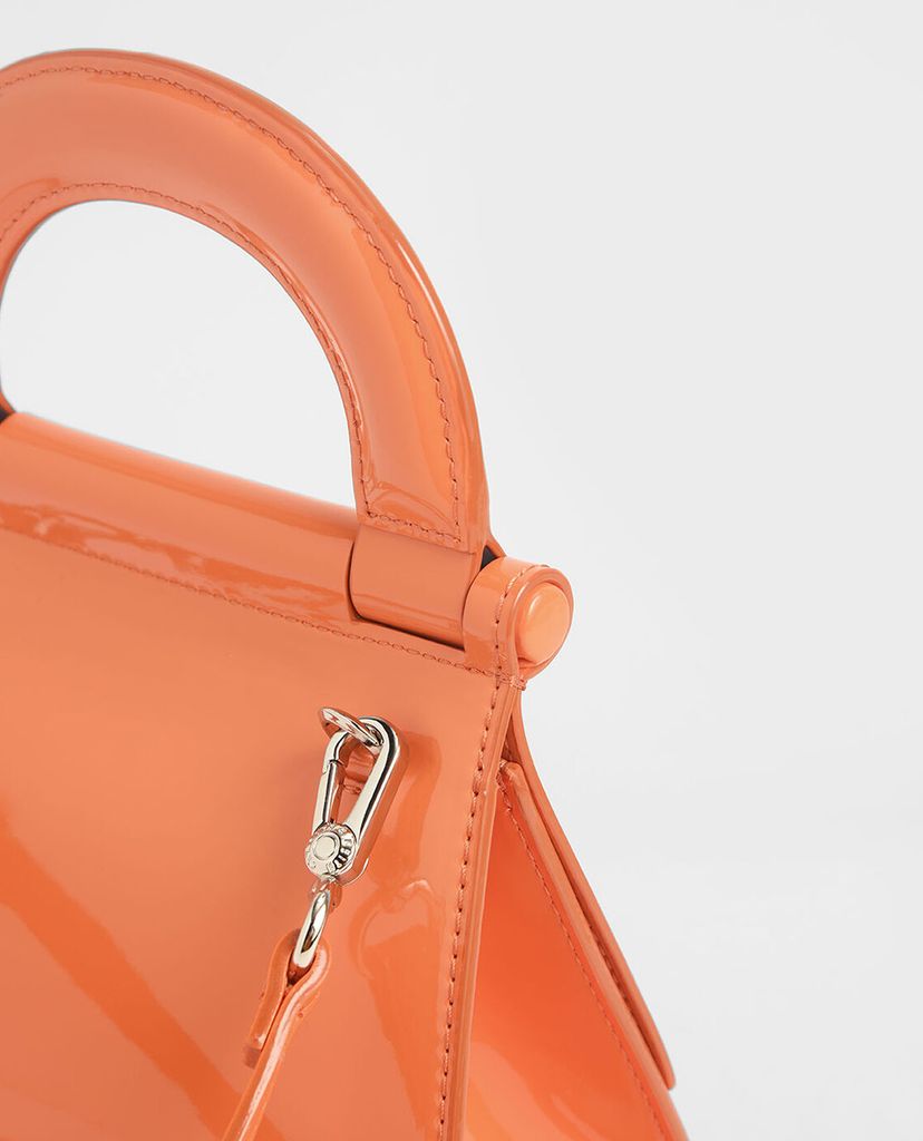 CHARLES & KEITH - Túi xách tay hình thang Patent Top