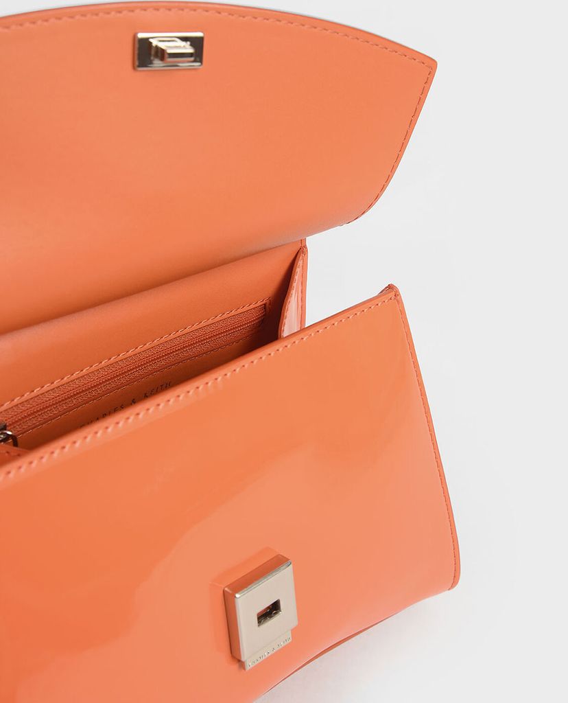 CHARLES & KEITH - Túi xách tay hình thang Patent Top