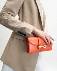 CHARLES & KEITH - Ví cầm tay nữ chữ nhật Metallic Buckle