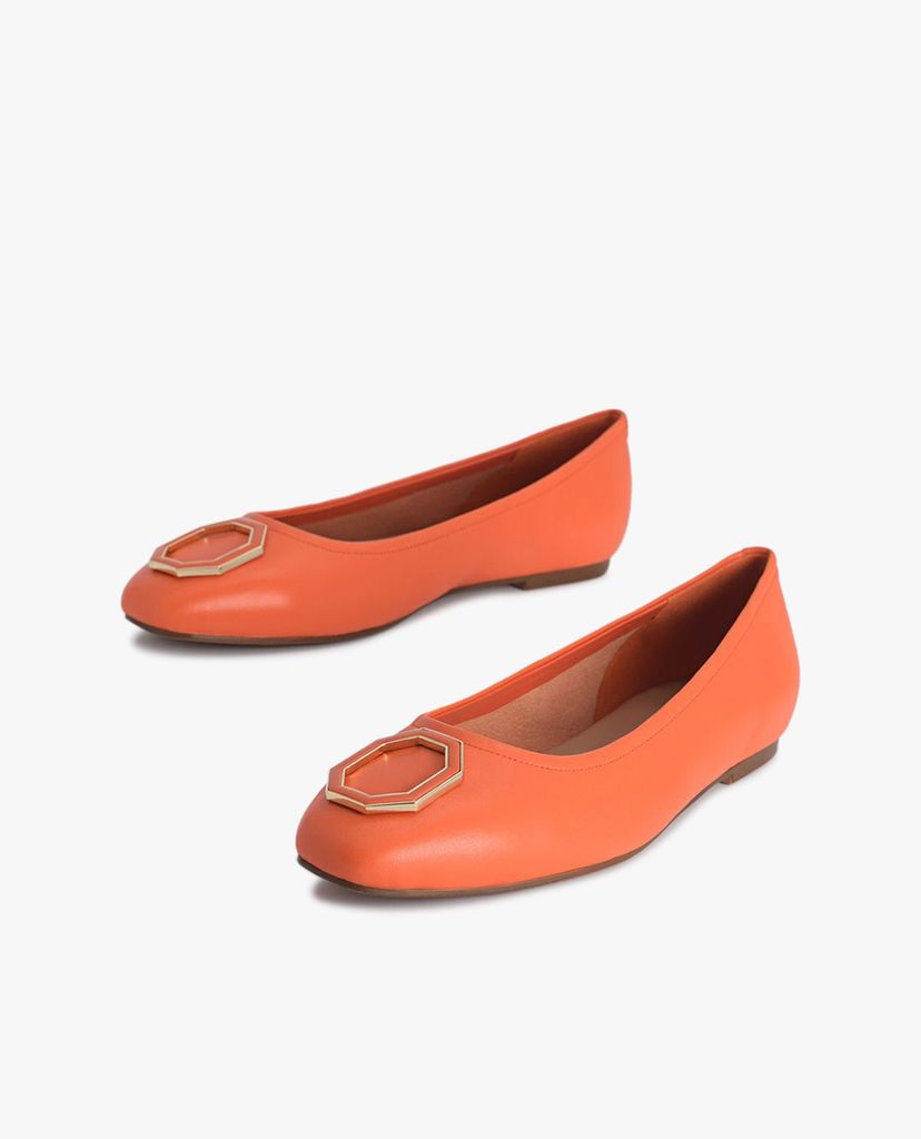 PEDRO - Giày đế bệt nữ mũi tròn Octagon Buckle Ballerina Leather