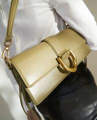 CHARLES & KEITH - Túi đeo vai nữ chữ nhật Metallic Buckle