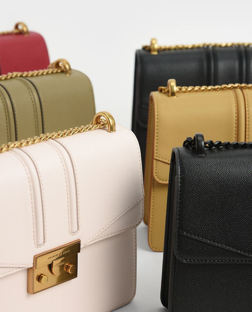 CHARLES & KEITH - Túi đeo vai phom chữ nhật Metallic Push Lock