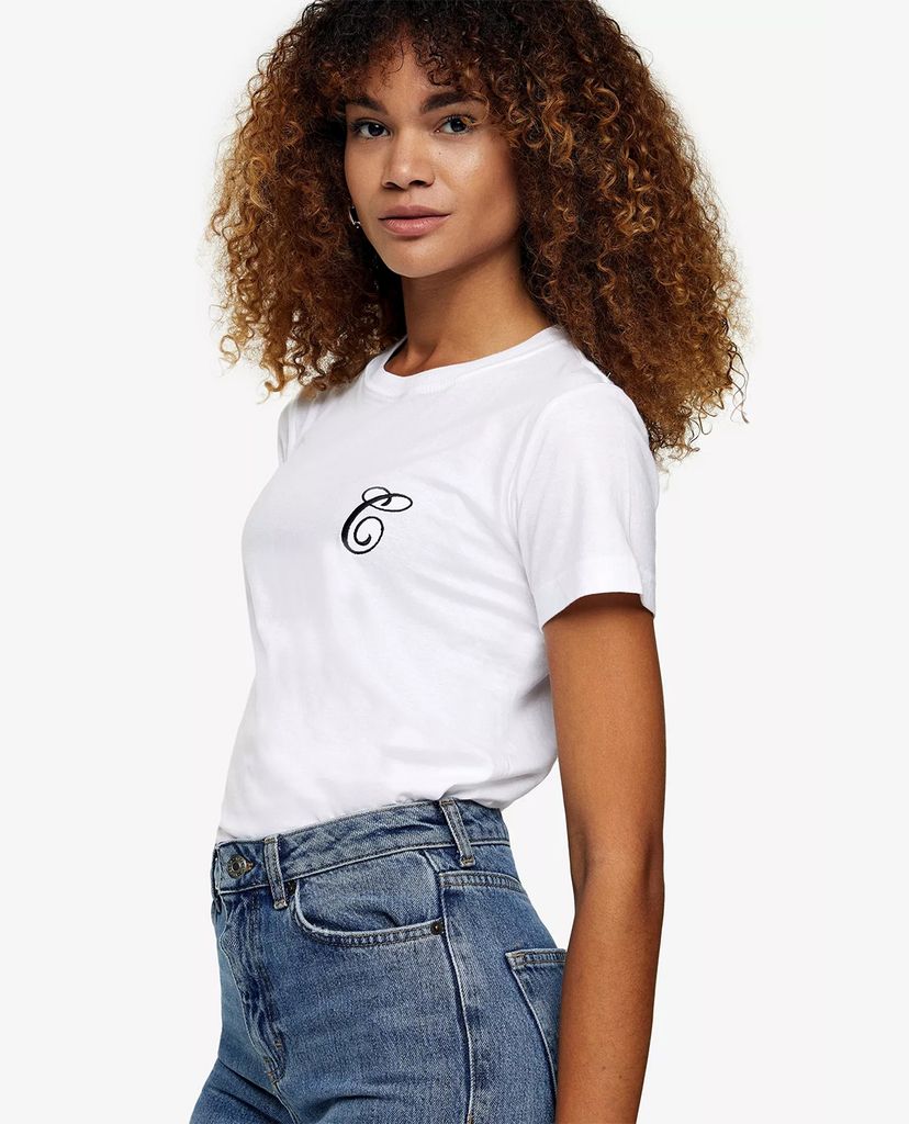 TOPSHOP - Áo thun nữ ngắn tay White Embroidered Alphabet Letter C
