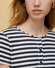 MAX&Co. - Áo thun nữ phối nút tròn Button Front Henley