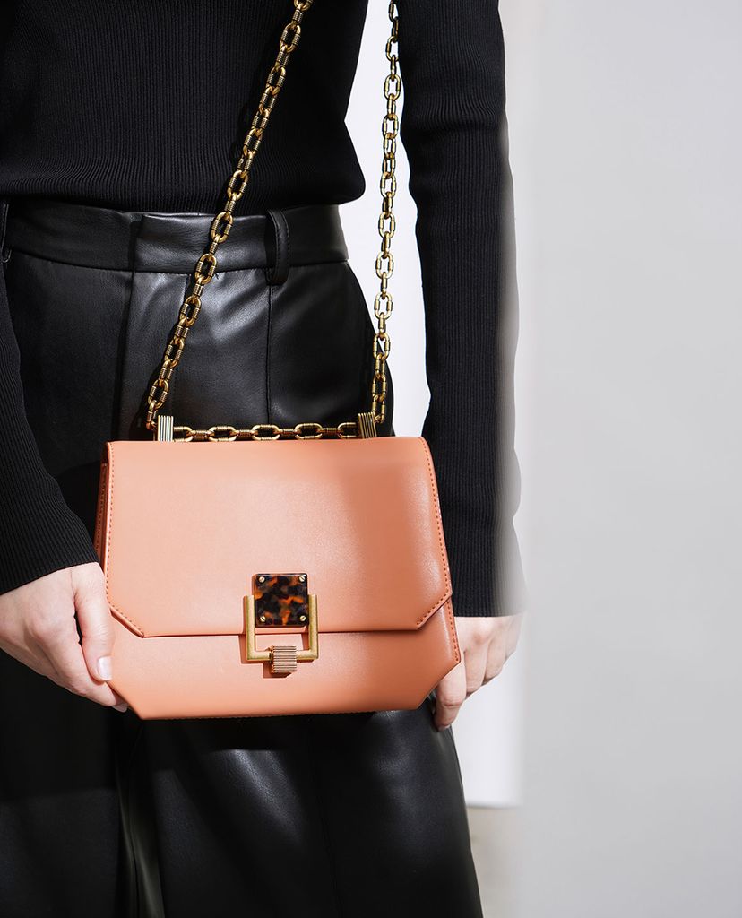 CHARLES & KEITH - Túi đeo chéo Chain Handle Geometric