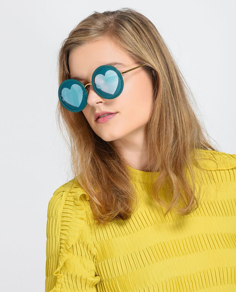 CHARLES & KEITH - Kính mát nữ gọng tròn Heart Shaped Frame