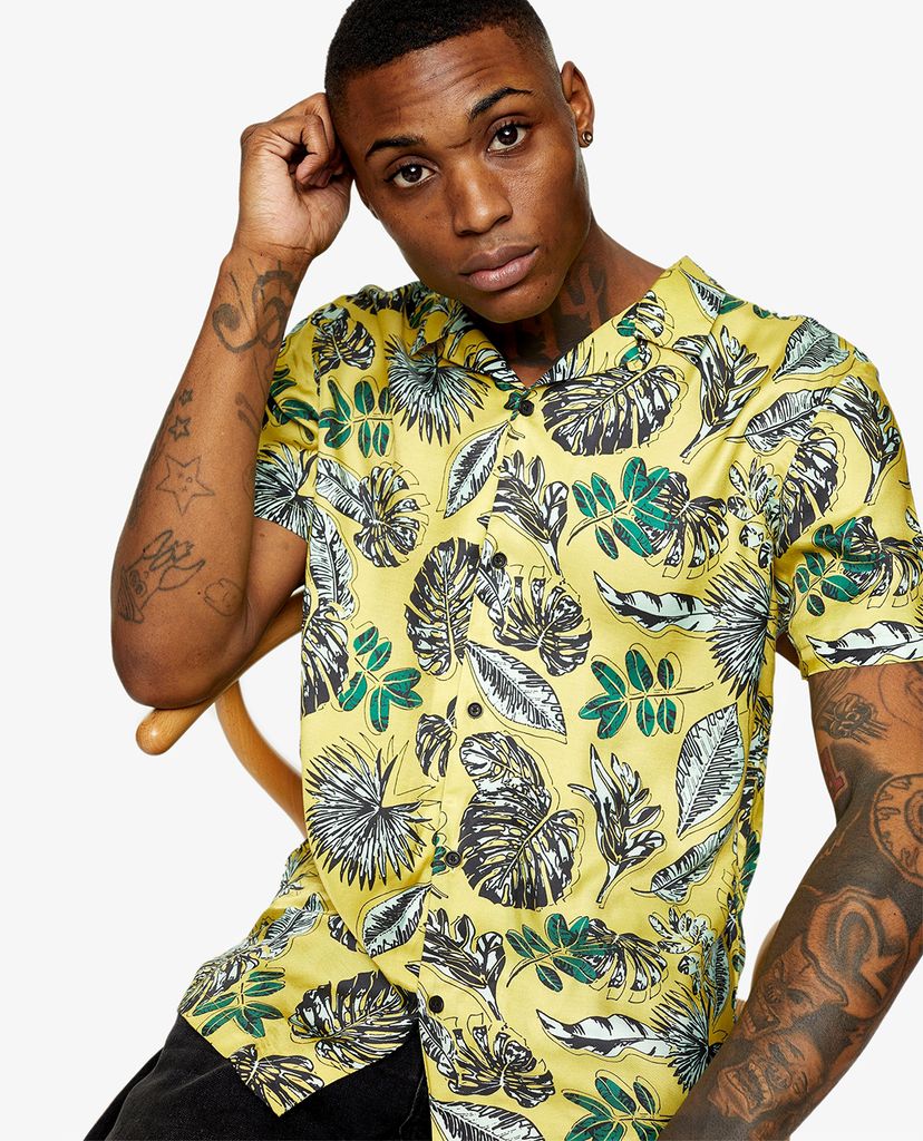 TOPMAN - Áo sơ mi nam tay ngắn Yellow Satin Leaf Print Slim
