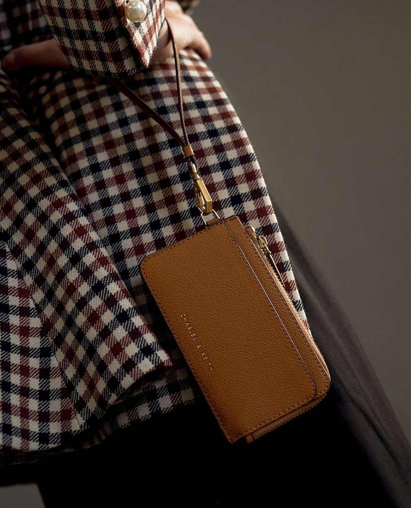 CHARLES & KEITH - Ví đựng name card Top Zip