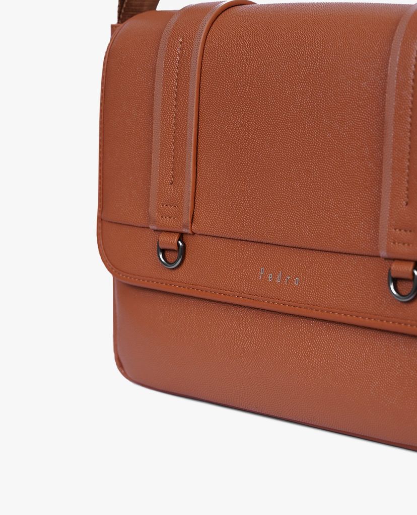 Túi đeo chéo nam nắp gập Casual Messenger
