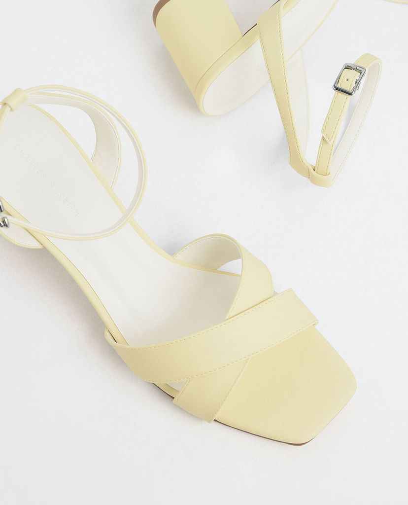 CHARLES & KEITH - Giày cao gót quai chéo Criss Cross Block