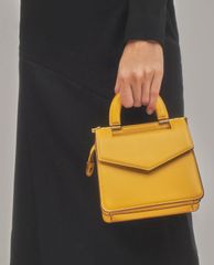 CHARLES & KEITH - Túi xách tay nữ hình vuông Top Envelope