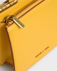 CHARLES & KEITH - Túi xách tay nữ hình vuông Top Envelope