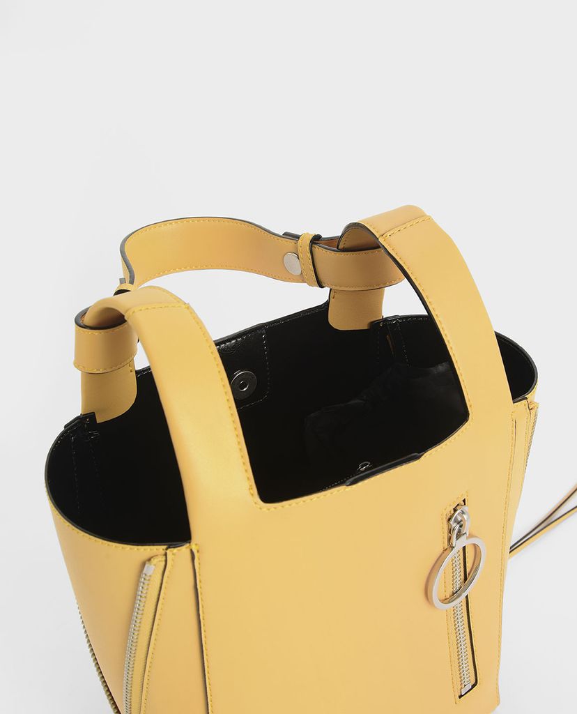 CHARLES & KEITH - Túi xách tay Ring Zip Pocket Square
