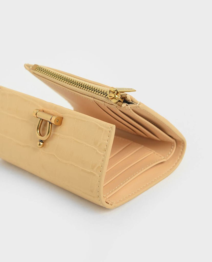 CHARLES & KEITH - Ví nữ chữ nhật nắp gập Metal Accent Mini Short