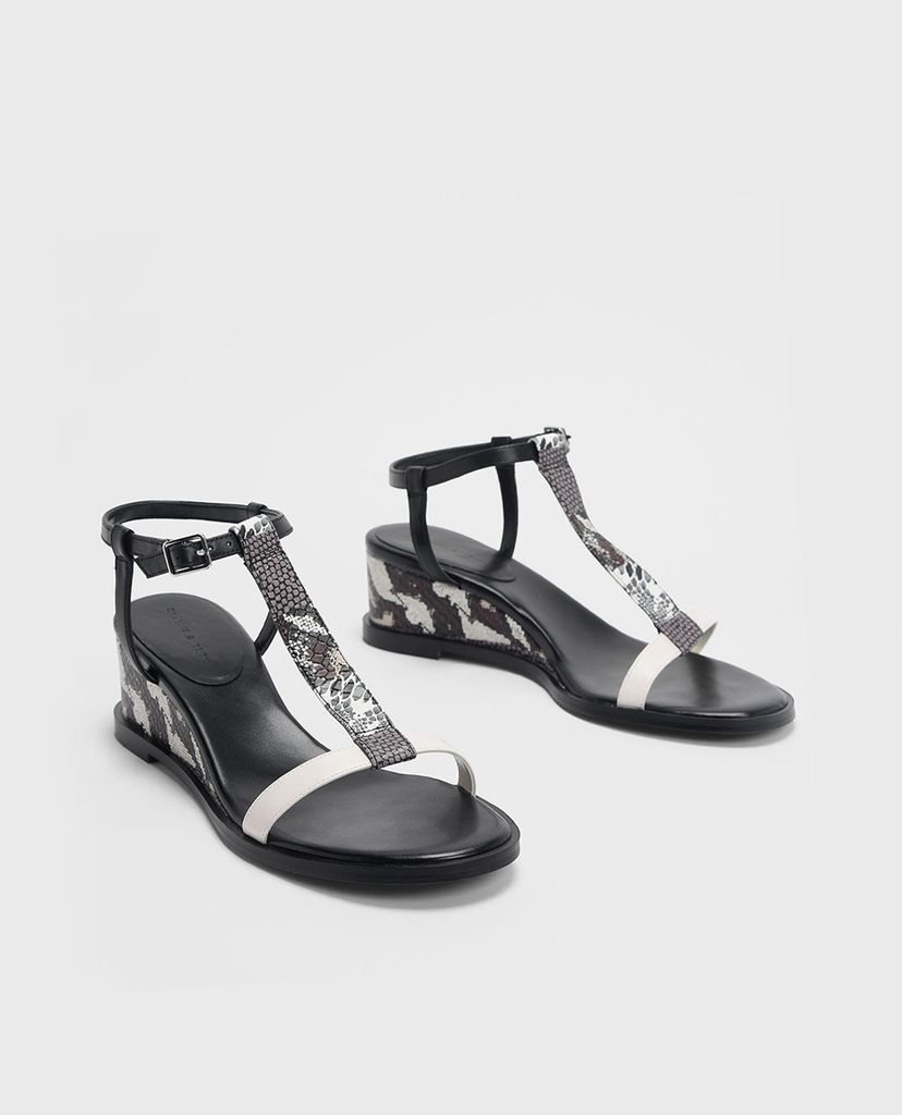 CHARLES & KEITH - Giày đế xuồng T Bar Wedges