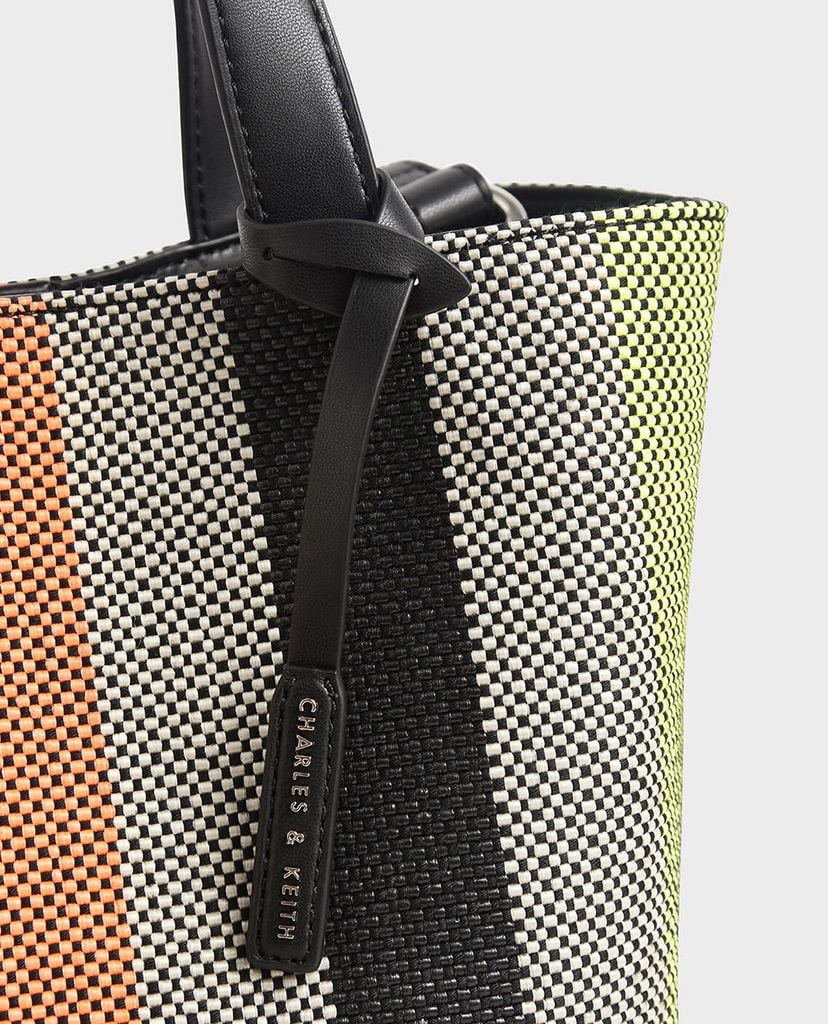CHARLES & KEITH - Túi xách tay nữ Caged Canvas