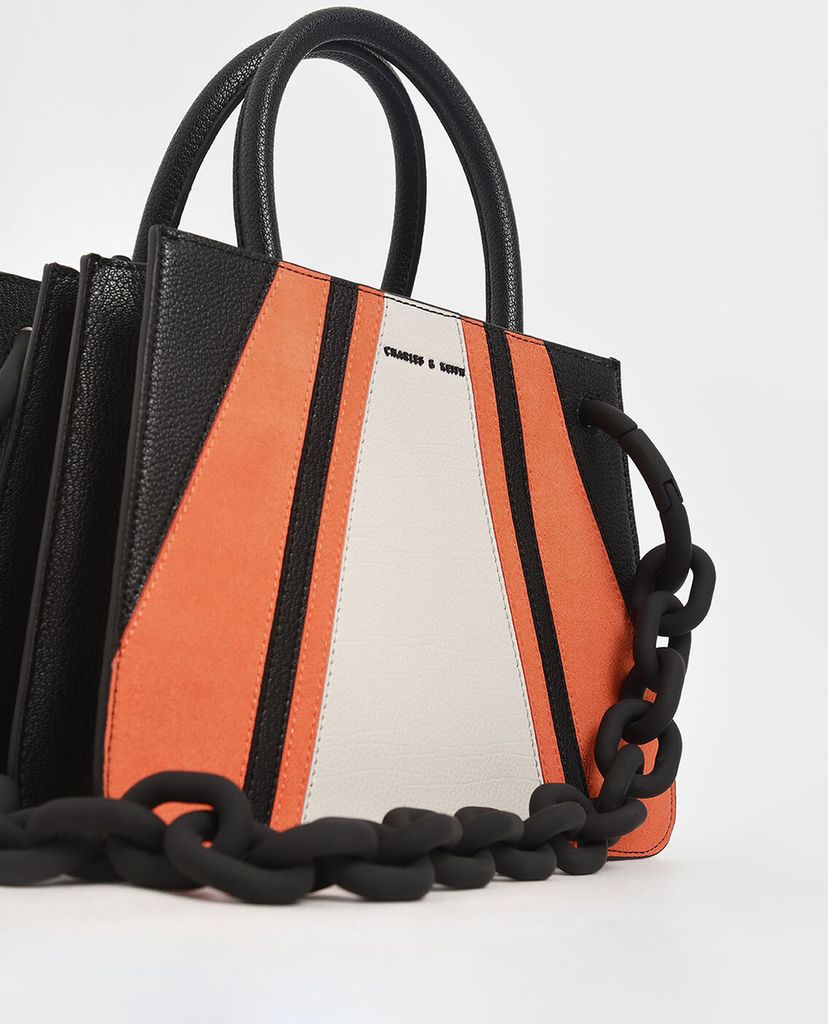 CHARLES & KEITH - Túi đeo vai nữ hình thang Chunky Chain Top Handle