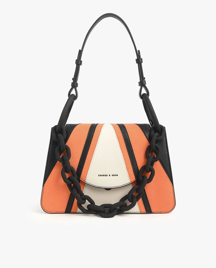 CHARLES & KEITH - Túi đeo vai nữ hình thang Chunky Chain Link