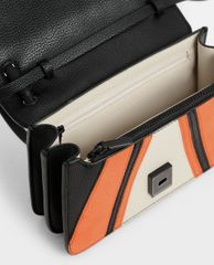 CHARLES & KEITH - Ví cầm tay nữ chữ nhật Acrylic Handle Wristlet