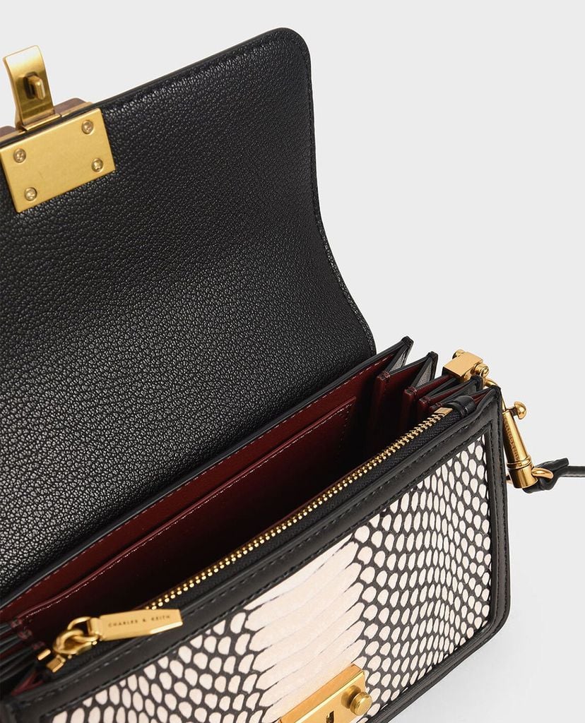 CHARLES & KEITH - Ví cầm tay nữ chữ nhật Stone Embellished