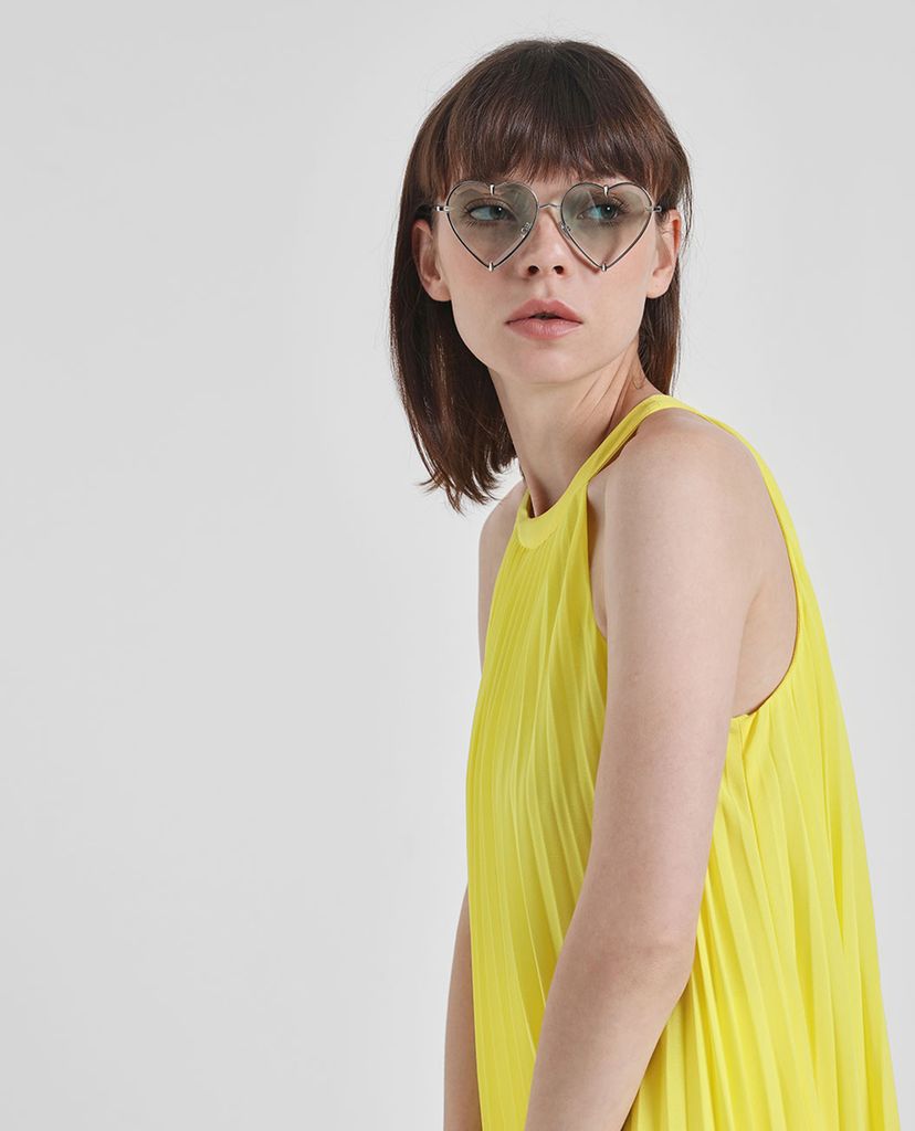 CHARLES & KEITH - Kính mát nữ gọng trái tim Thin Metal Frame