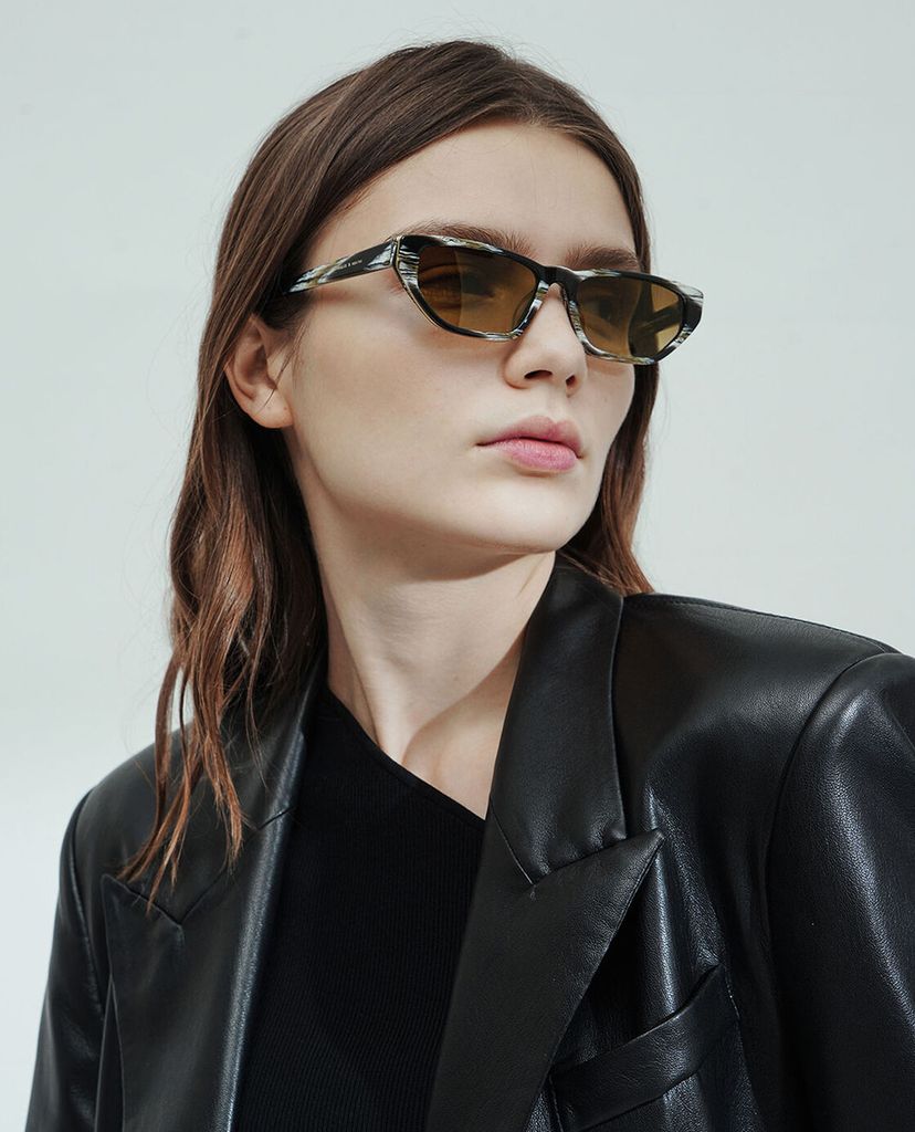 CHARLES & KEITH - Kính mát nữ gọng mắt mèo Acetate