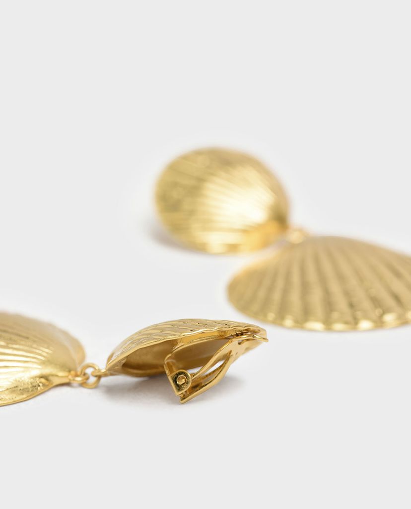 CHARLES & KEITH - Khuyên tai nữ Round Seashell Drop Clip On