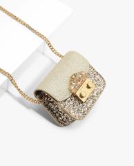 CHARLES & KEITH - Ví nữ nắp gập dáng vuông thời trang