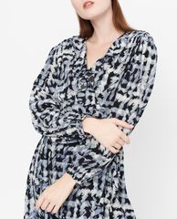 GIGI - Đầm mini cổ V tay dài Wrap Ruffles