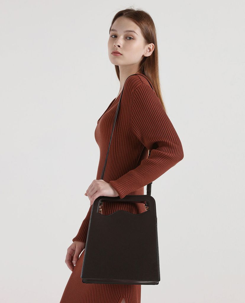 CHARLES & KEITH- Túi đeo vai Asymmetric Cut Top