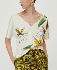 MAX&Co. - Áo thun nữ tay ngắn cổ V Embroidery And Print