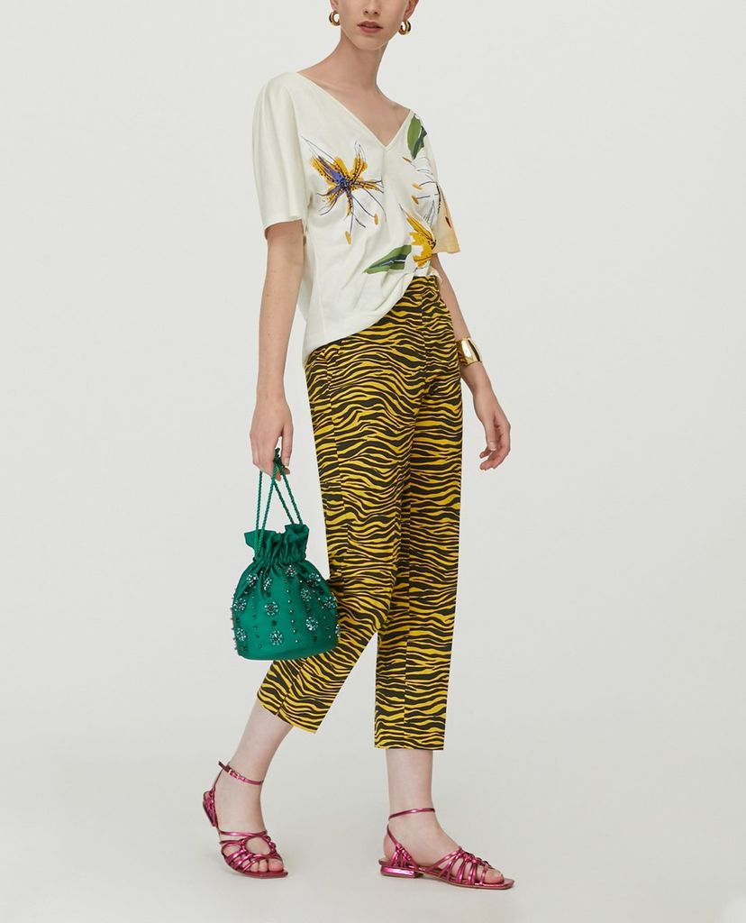 MAX&Co. - Áo thun nữ tay ngắn cổ V Embroidery And Print
