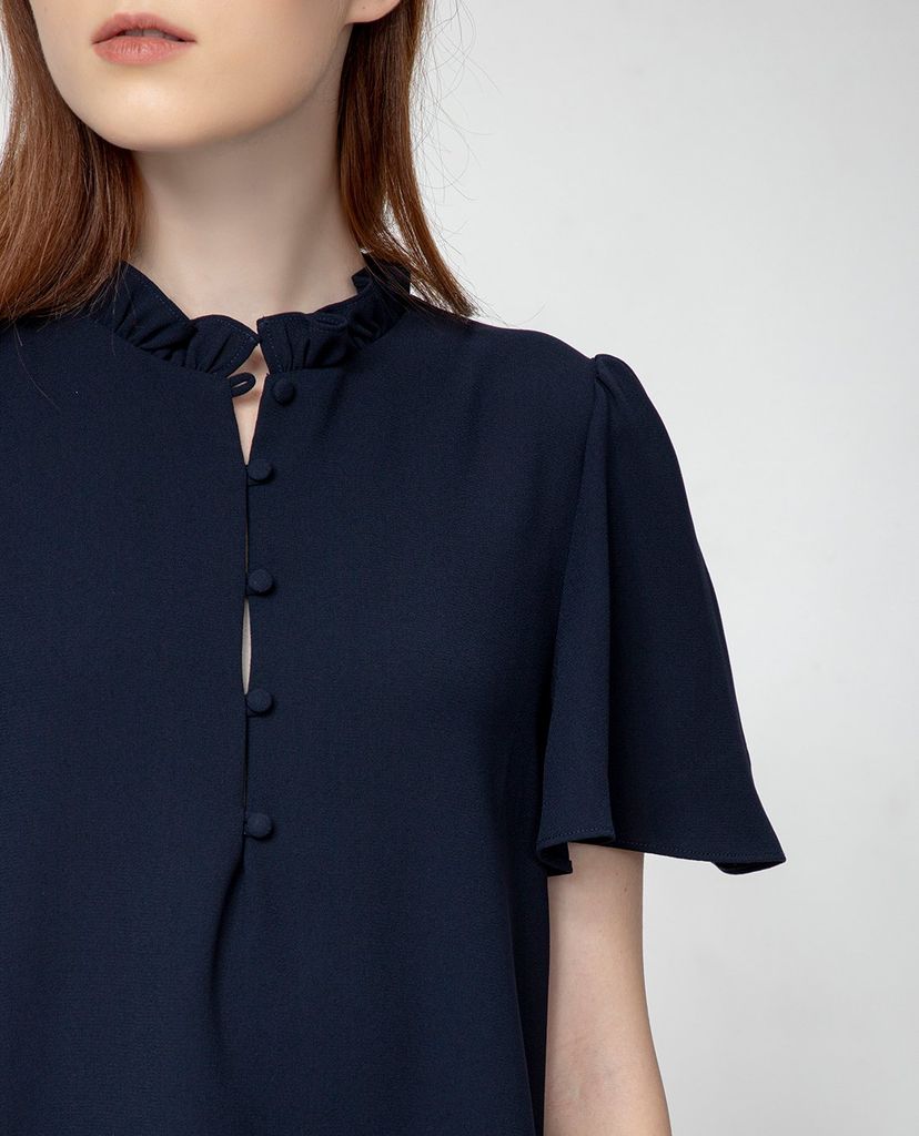 GIGI - Áo kiểu nữ cổ cao tay ngắn Flutter Sleeves Henley