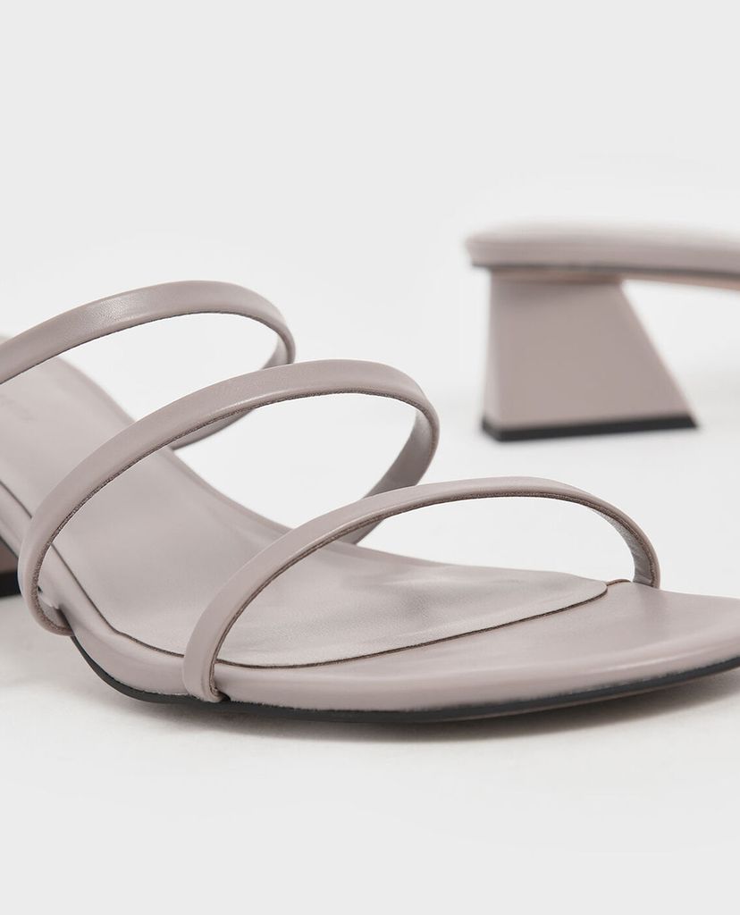 CHARLES & KEITH - Giày sandals cao gót đế vuông Triple Strap
