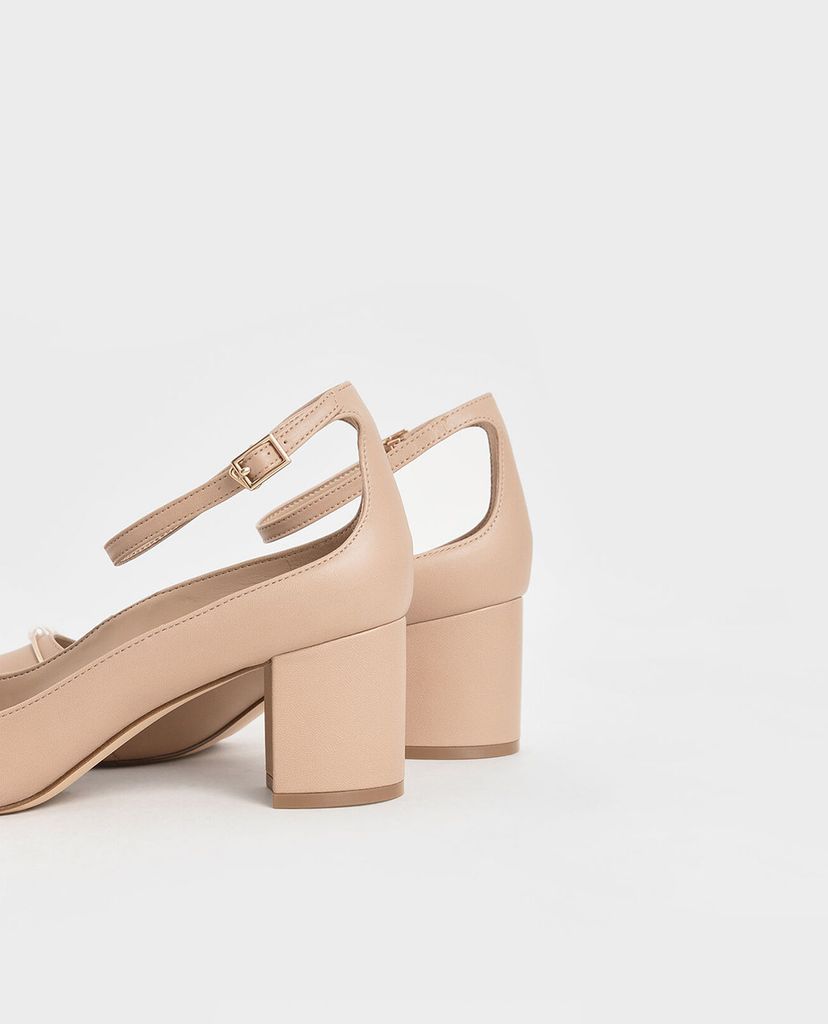 CHARLES & KEITH - Giày cao gót Embellished Pointed Toe Pumps