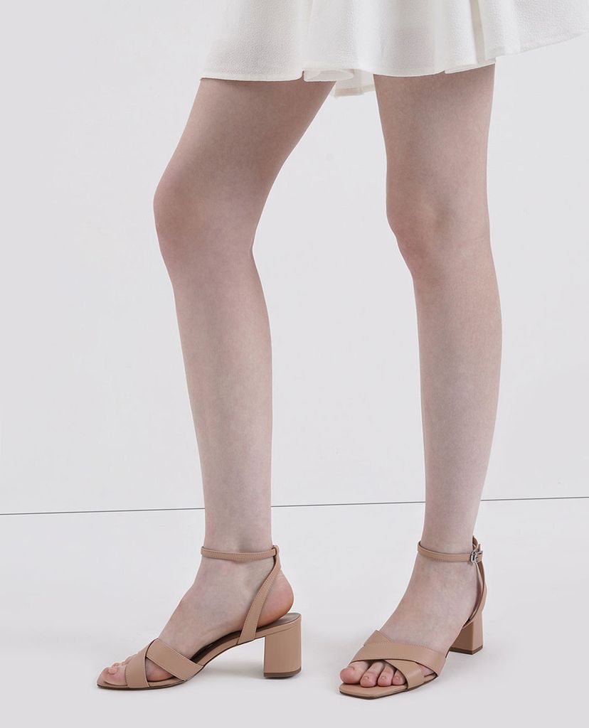 CHARLES & KEITH - Giày cao gót quai chéo Criss Cross Block