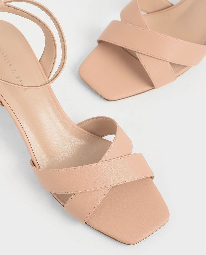 CHARLES & KEITH - Giày cao gót quai chéo Criss Cross Block