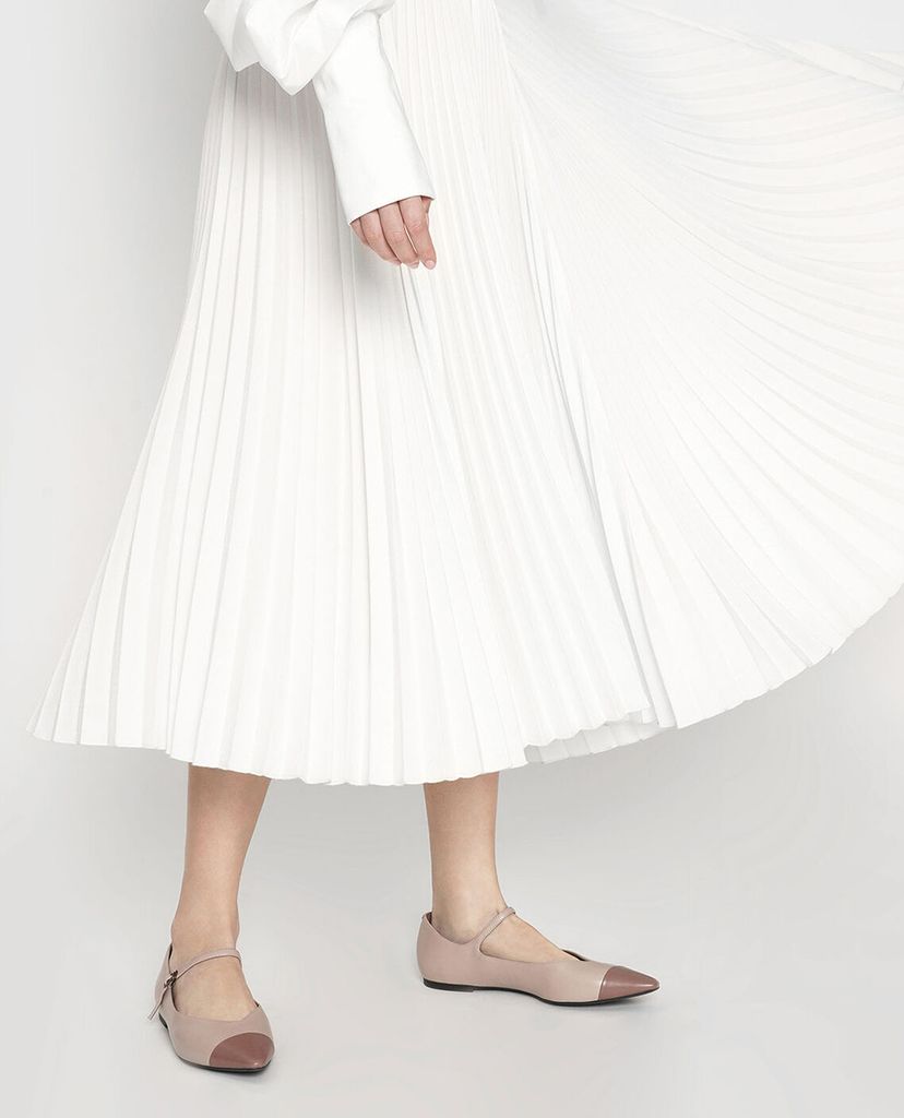 CHARLES & KEITH - Giày đế bệt nữ mũi nhọn Two Tone Pointed Toe