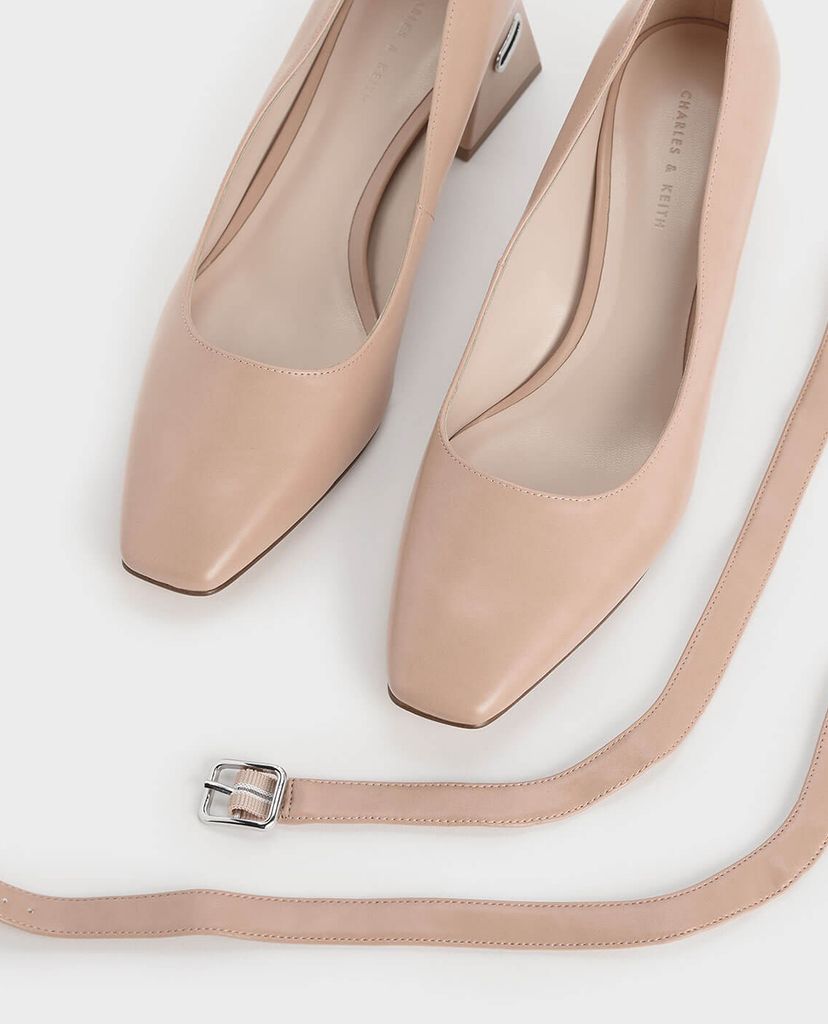 CHARLES & KEITH - Giày cao gót nữ mũi nhọn Flare Block