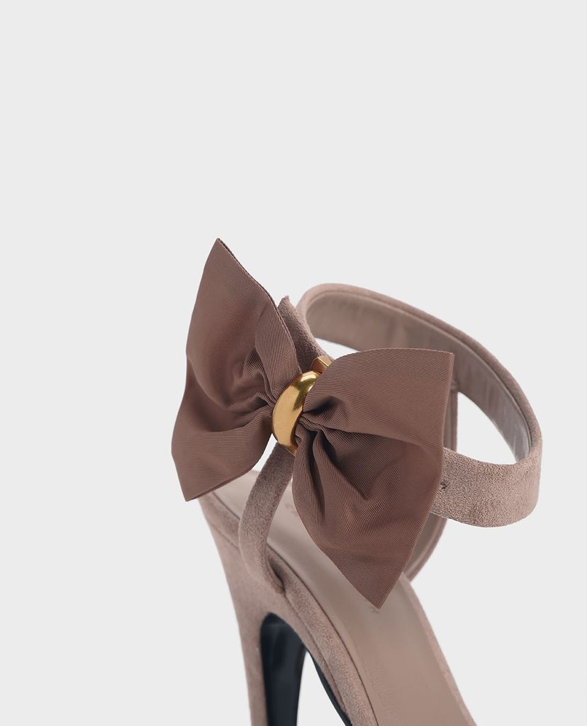 CHARLES & KEITH - Giày cao gót hở mũi phối nơ Oversized Bow
